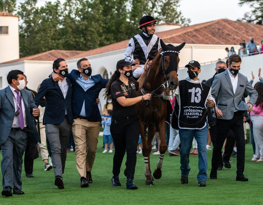 Raul Ramos y White Bay - Derby